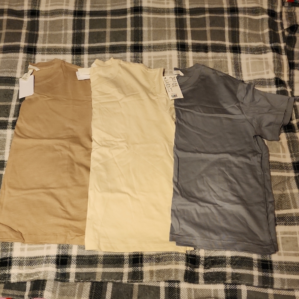 H&M Set of Three Neutral T-Shirts